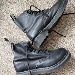 Black Leather Women’s Boots